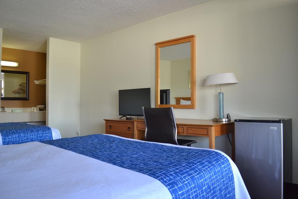 Travelodge By Wyndham Sea-Tac Airport North Tukwila Eksteriør billede
