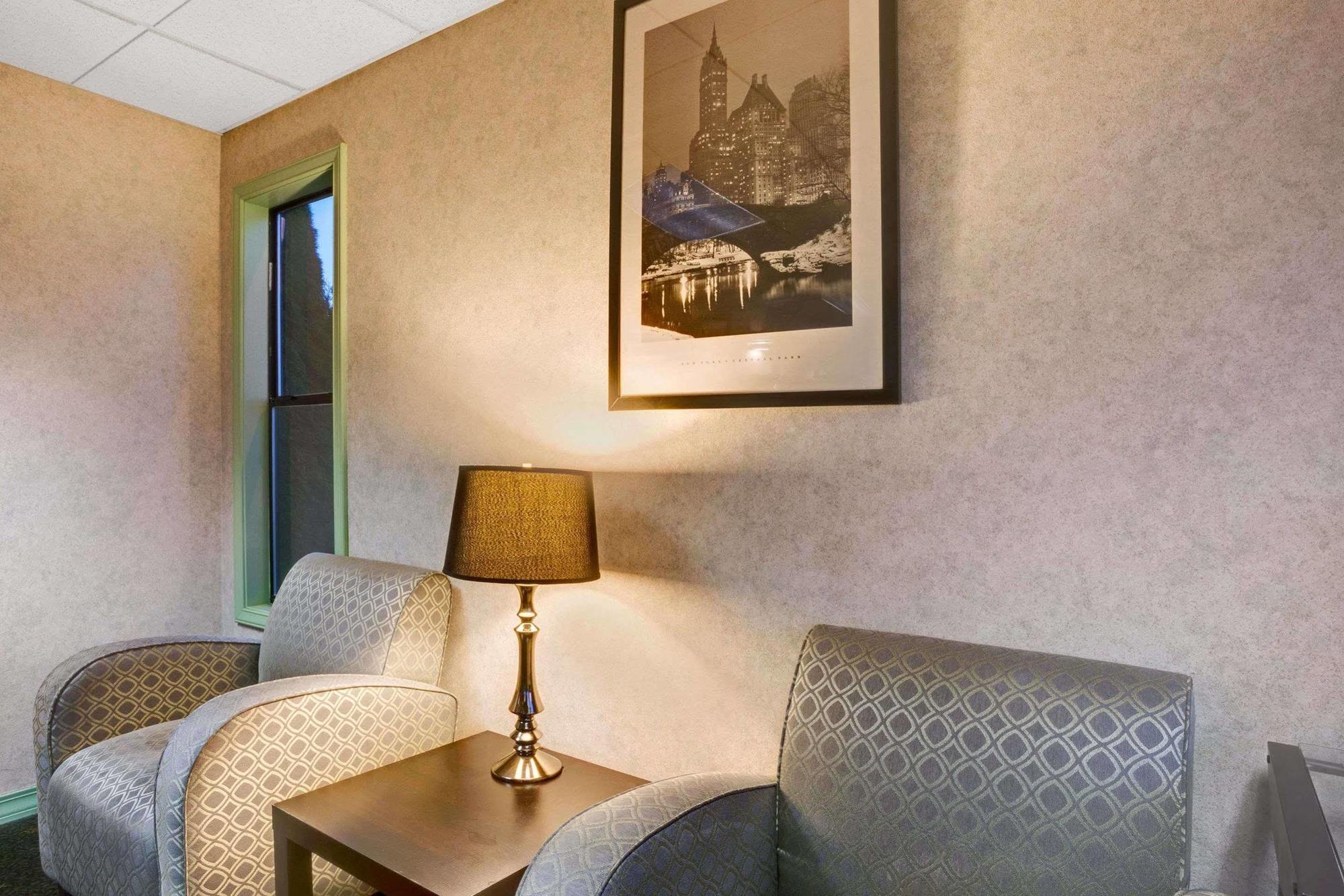 Travelodge By Wyndham Sea-Tac Airport North Tukwila Eksteriør billede